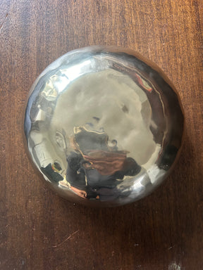 The Poinsettia Bowl: 7.6 Inch Handpainted Natural Bronze Singing Bowl