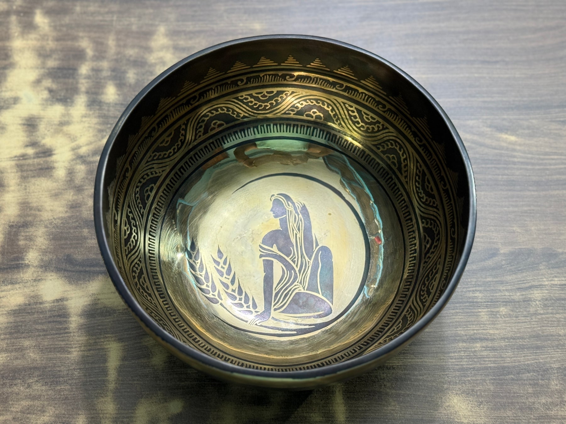 The Virgo Singing Bowl - 9 inch Large | Handmade In Nepal