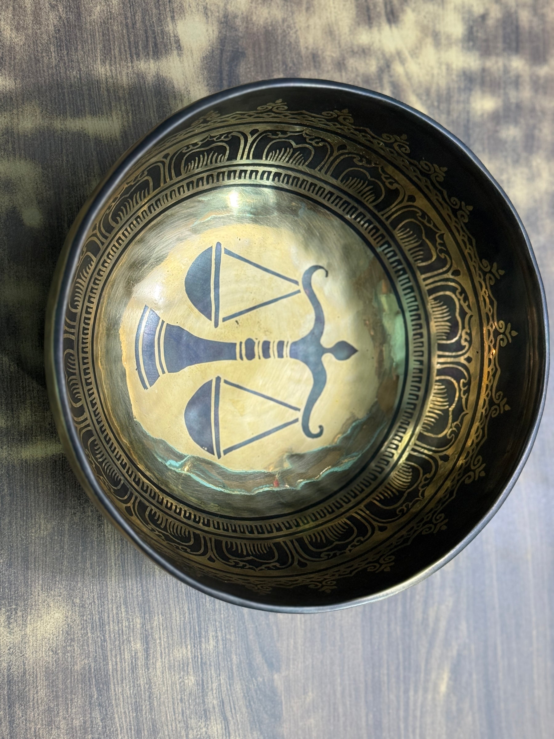 The Libra Singing Bowl - 9 inch Large | Handmade In Nepal