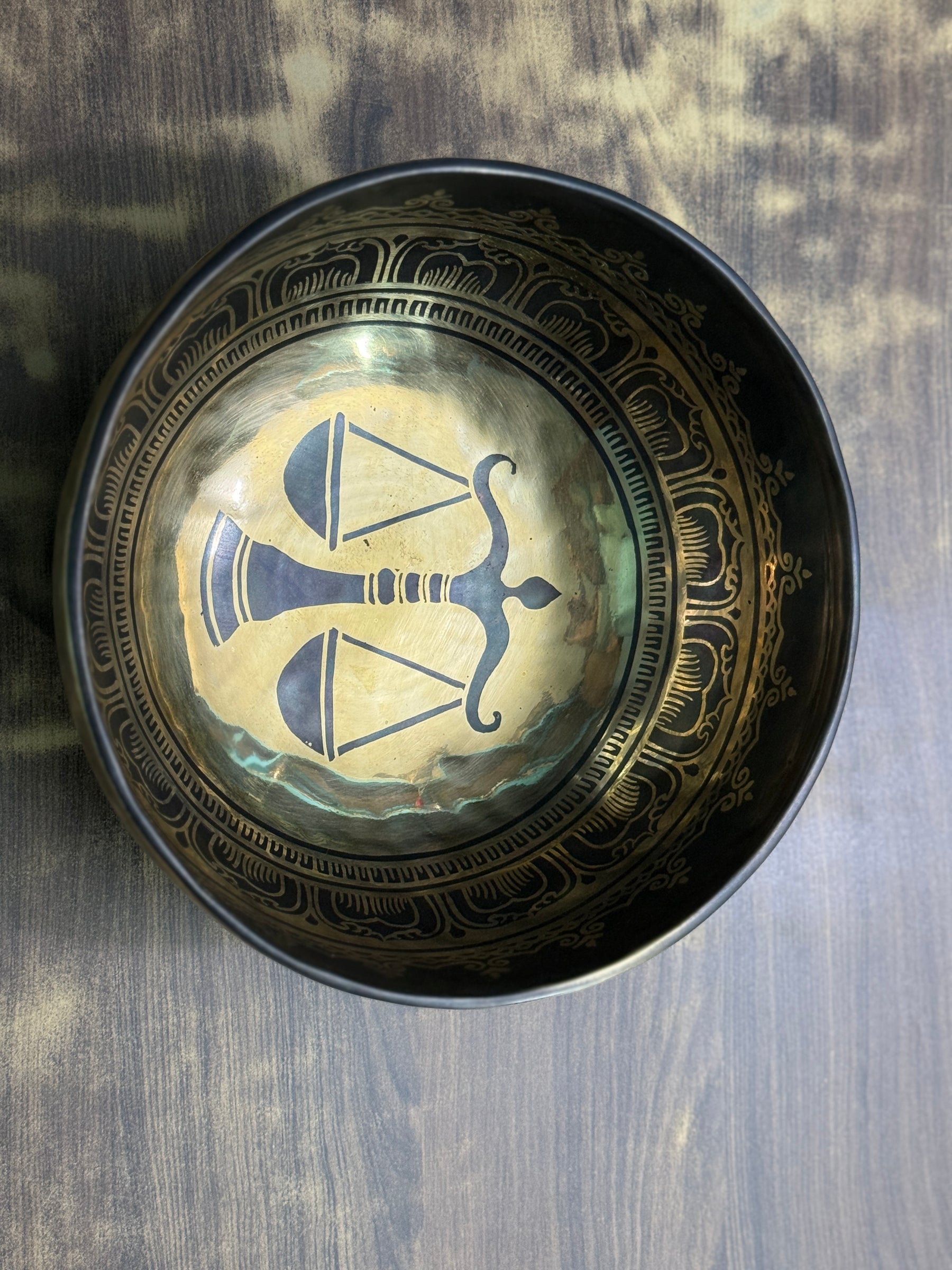 The Libra Singing Bowl - 9 inch Large | Handmade In Nepal