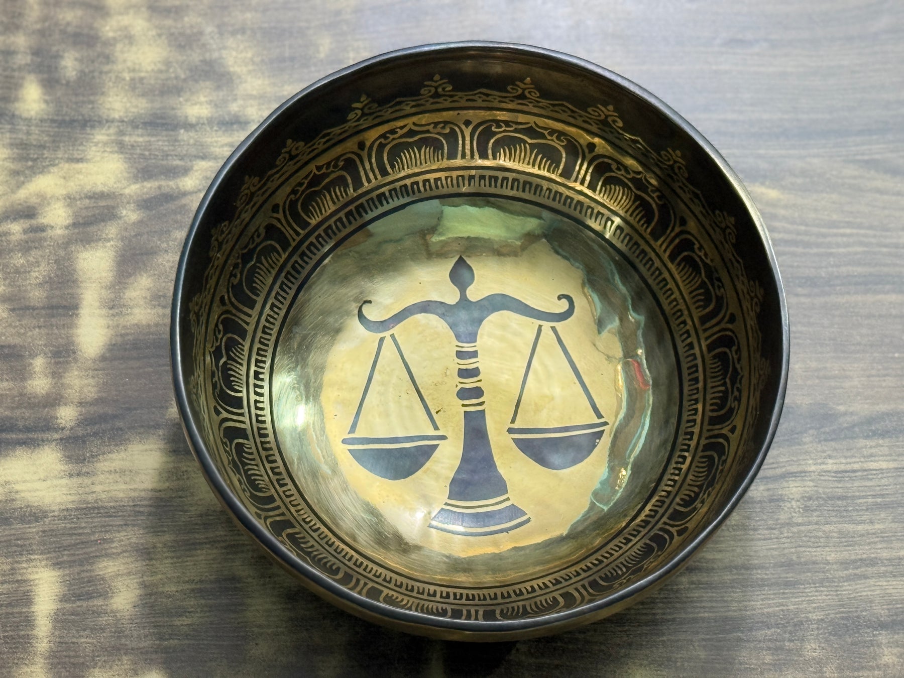 The Libra Singing Bowl - 9 inch Large | Handmade In Nepal