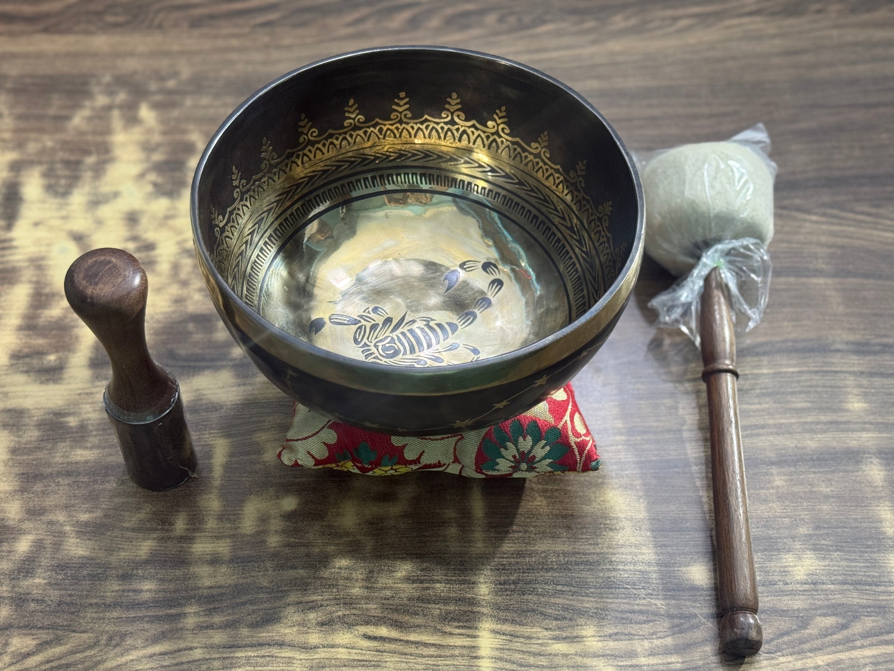 The Scorpio Singing Bowl - 9 inch Large | Handmade In Nepal