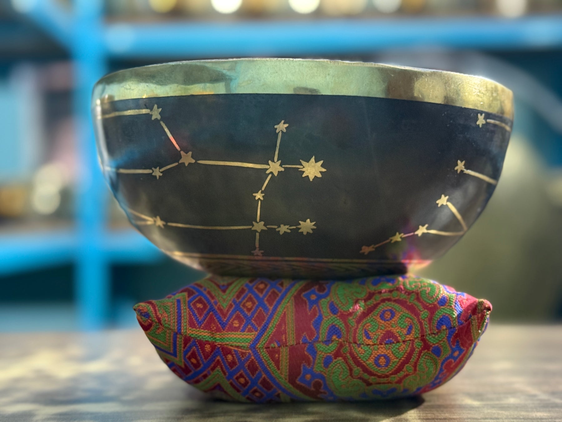 The Gemni Singing Bowl - 9 inch Large | Handmade In Nepal