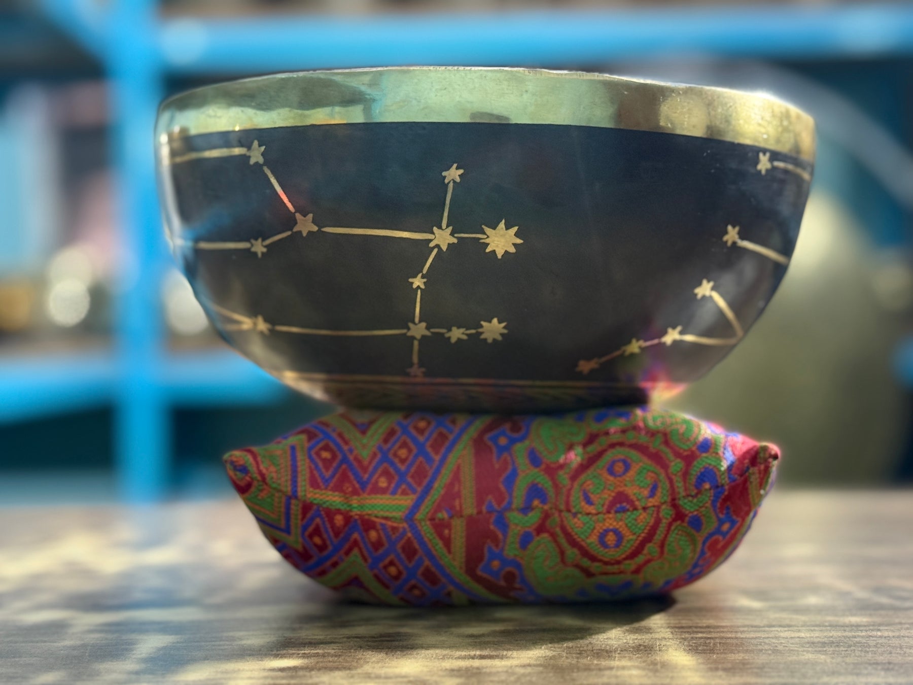 The Gemni Singing Bowl - 9 inch Large | Handmade In Nepal