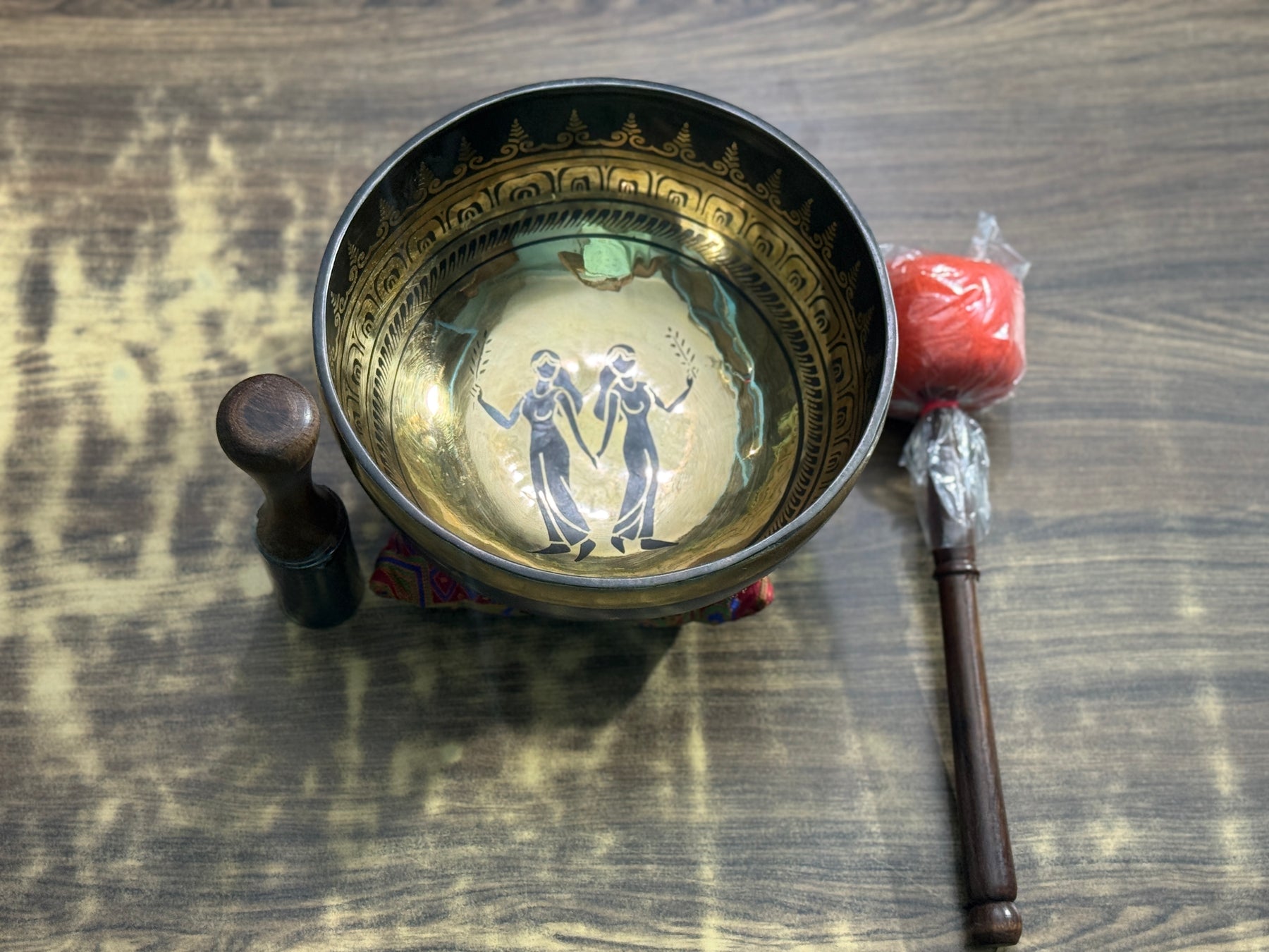The Gemni Singing Bowl - 9 inch Large | Handmade In Nepal