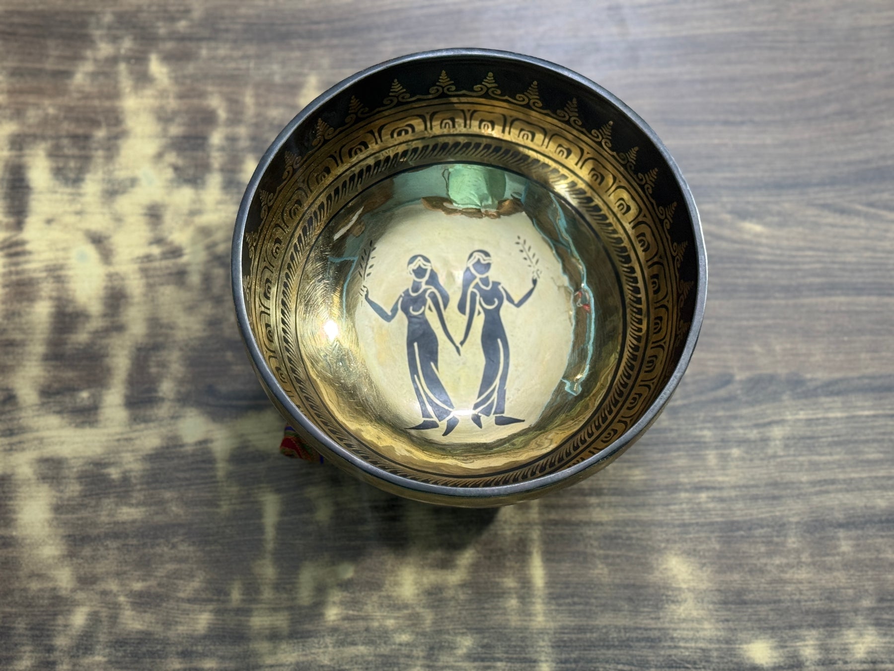 The Gemni Singing Bowl - 9 inch Large | Handmade In Nepal