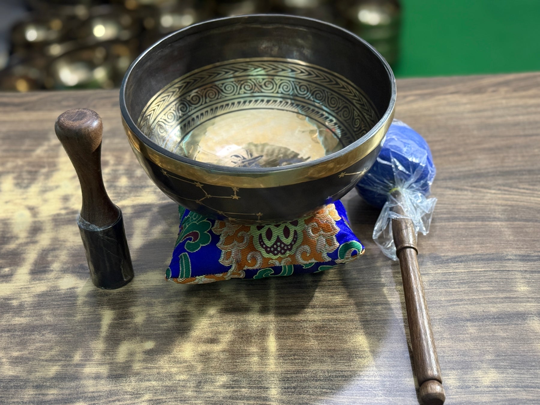 The Sagittarius Singing Bowl - 9 inch Large | Handmade In Nepal