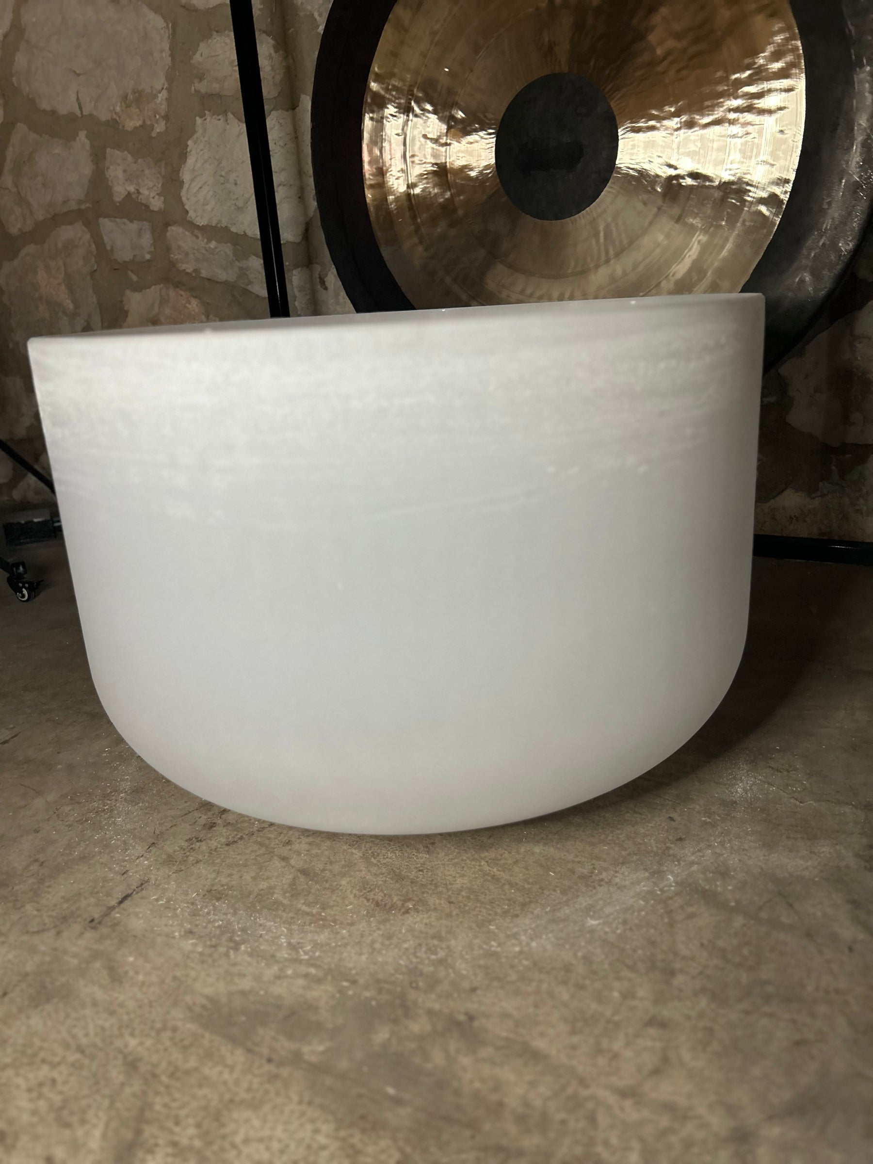 The Largest Crystal Singing Bowl In The World: 32 Inch Diameter First Octave Resonant Instrument