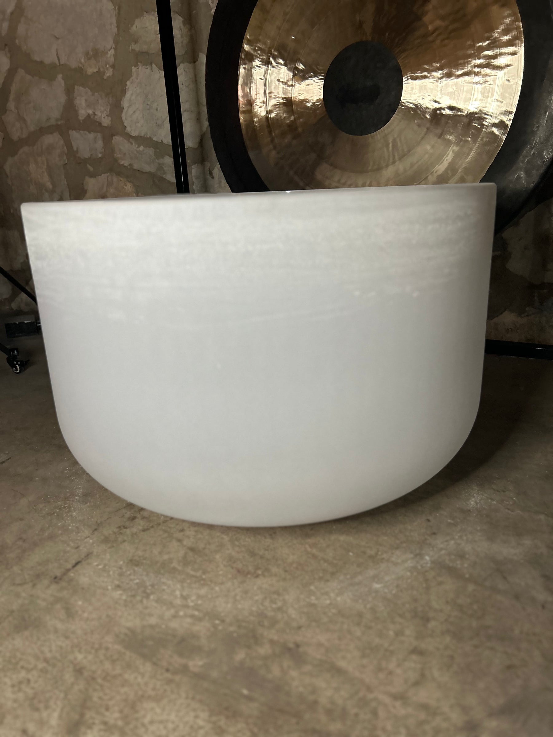 The Largest Crystal Singing Bowl In The World: 32 Inch Diameter First Octave Resonant Instrument