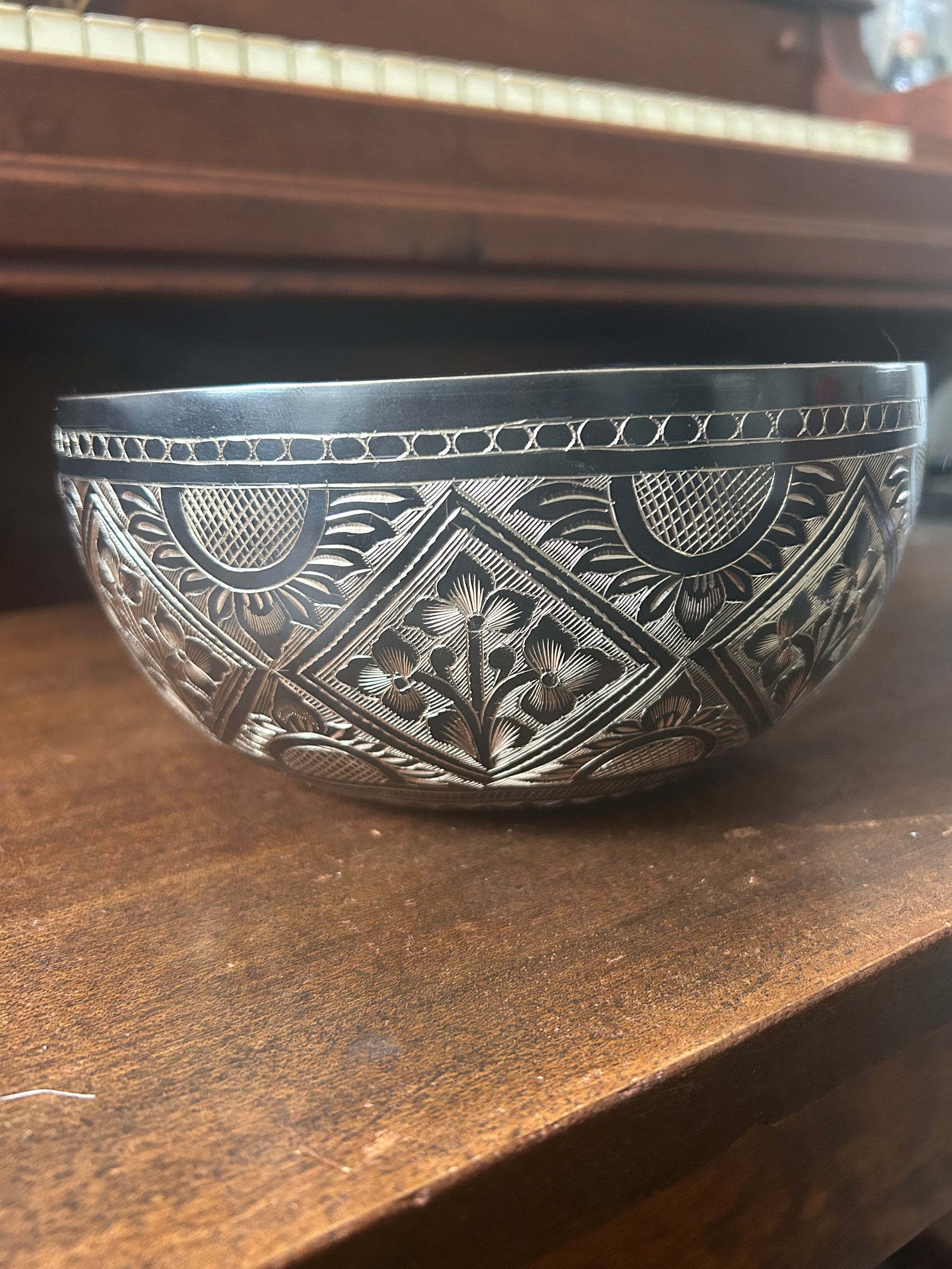 The Winter Midnight Singing Bowl: 8 Inch Bell Bronze One Time Release