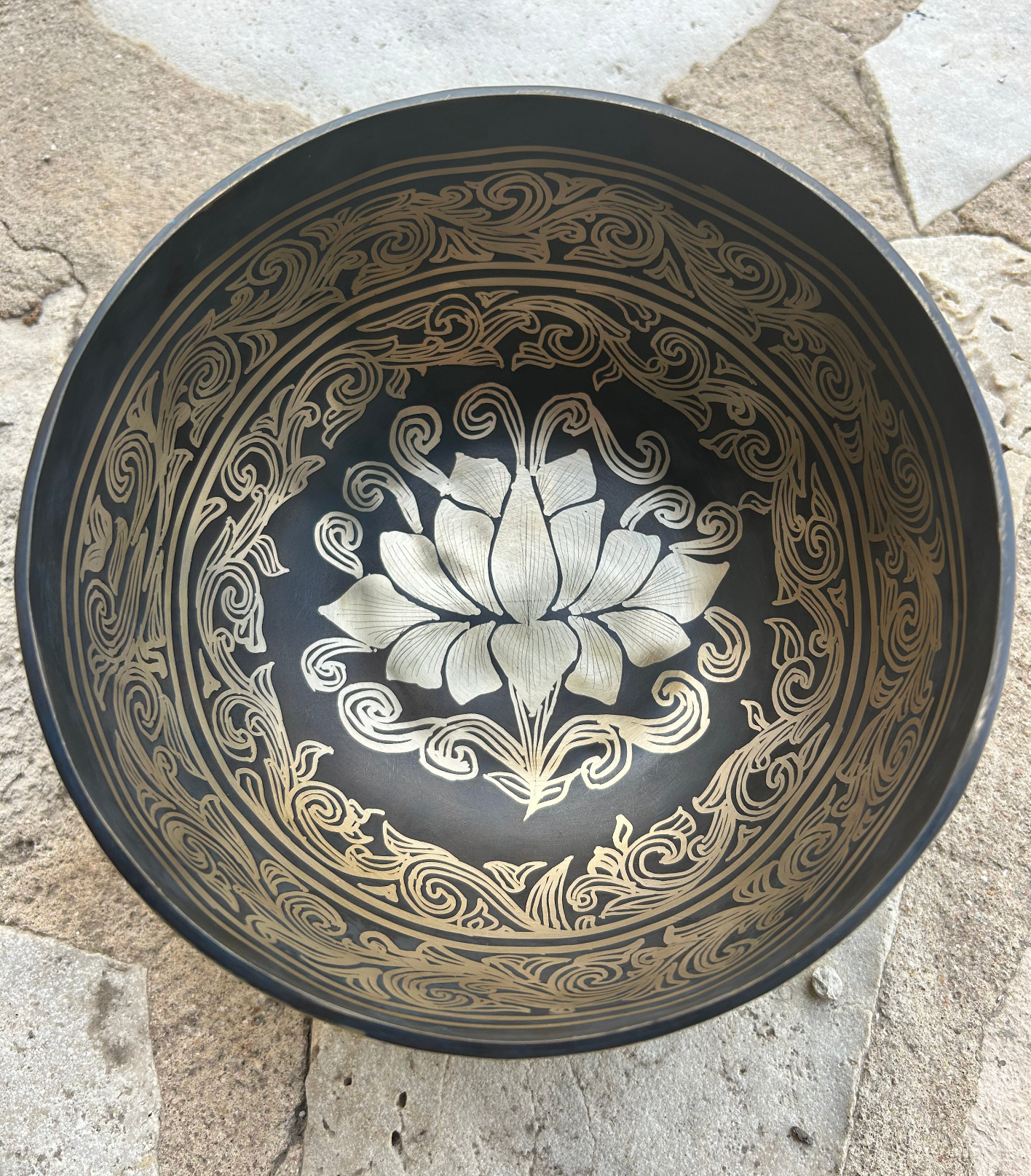 The Weathered Collection: The Golden Lotus: 7.25 Inch Singing Bowl